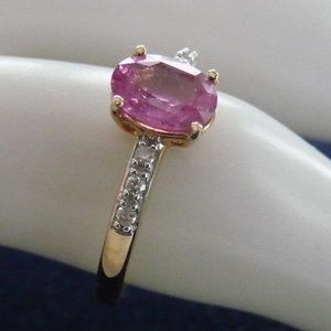 Engagement ring 4 girls who dare to be different - 1ct Pink Sapphire